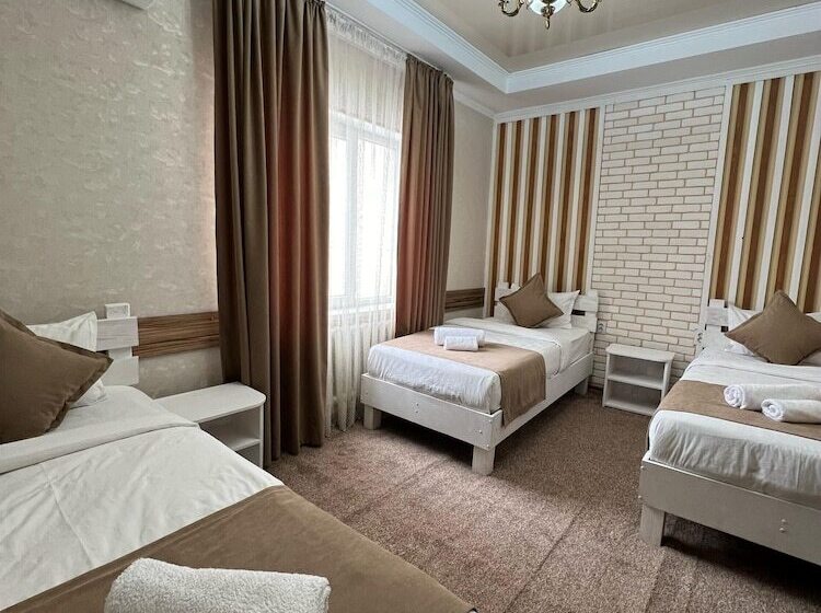 تختخواب و صبحانه Kausar