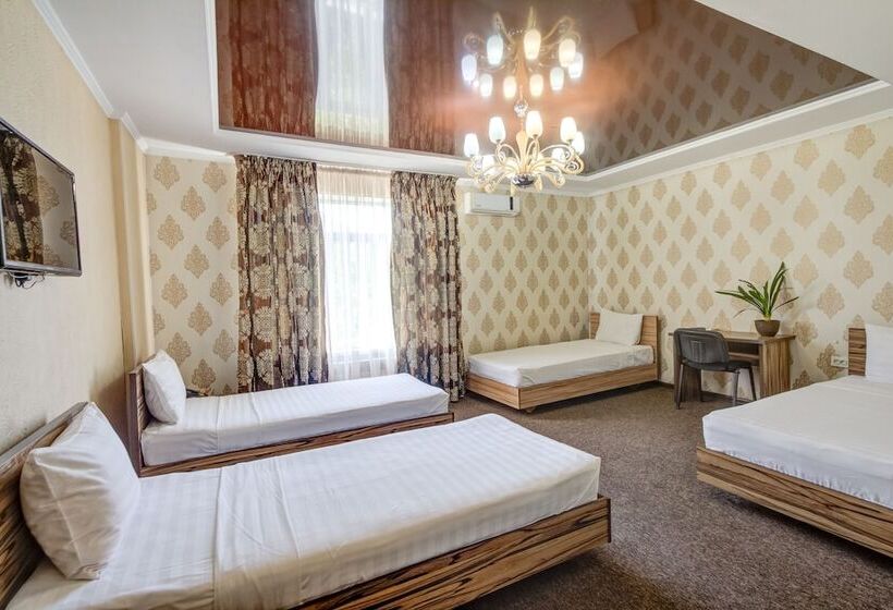 تختخواب و صبحانه Kausar