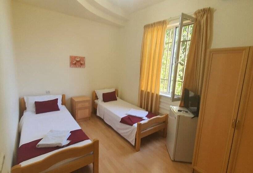 مبيت وإفطار Kesabella Touristic House