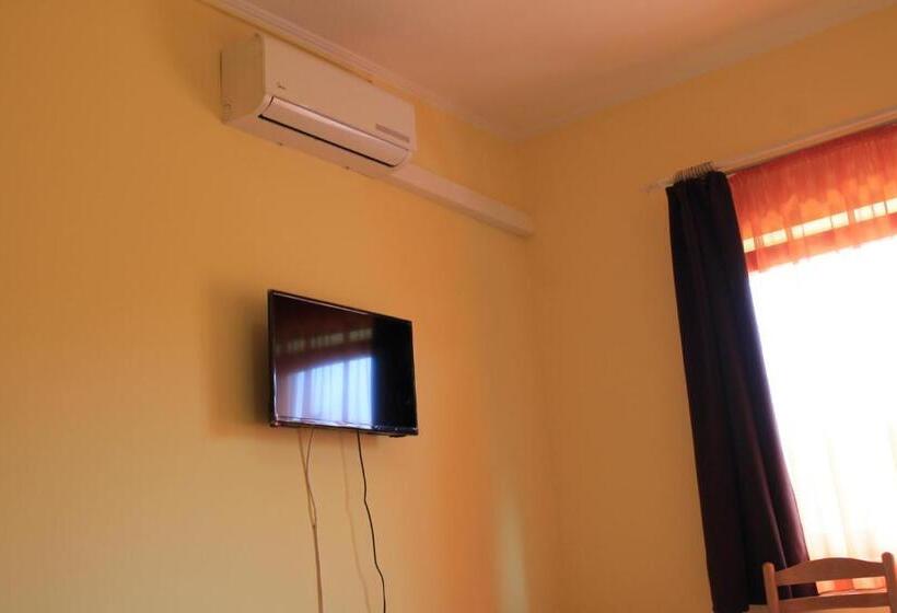 住宿加早餐 Király Szálló & Panzió