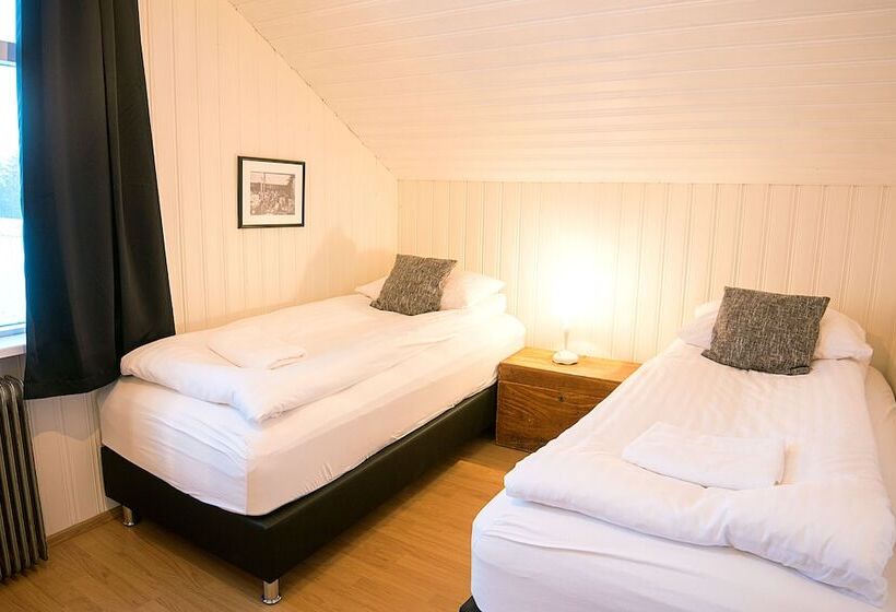 تختخواب و صبحانه Litlabýli Guesthouse