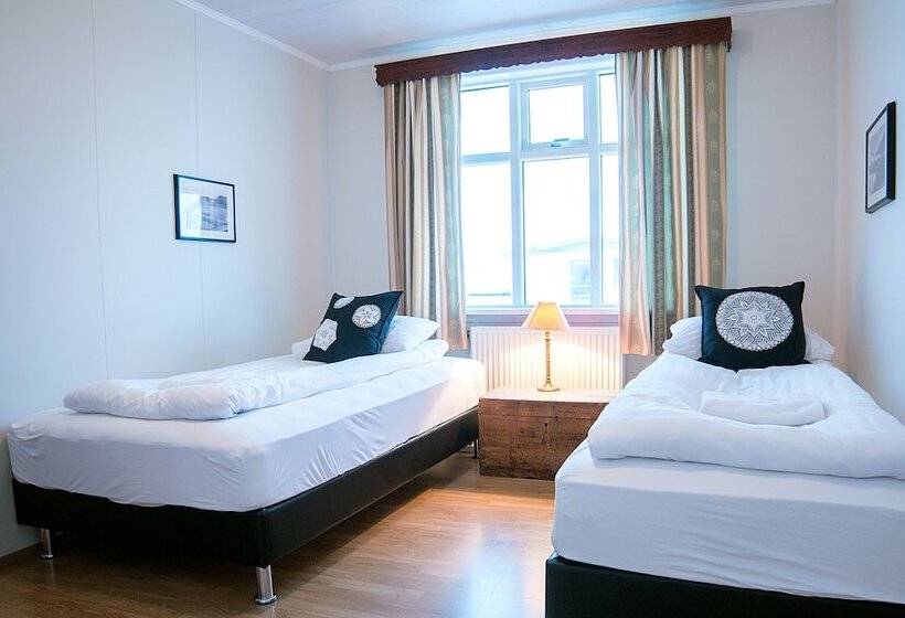 تختخواب و صبحانه Litlabýli Guesthouse