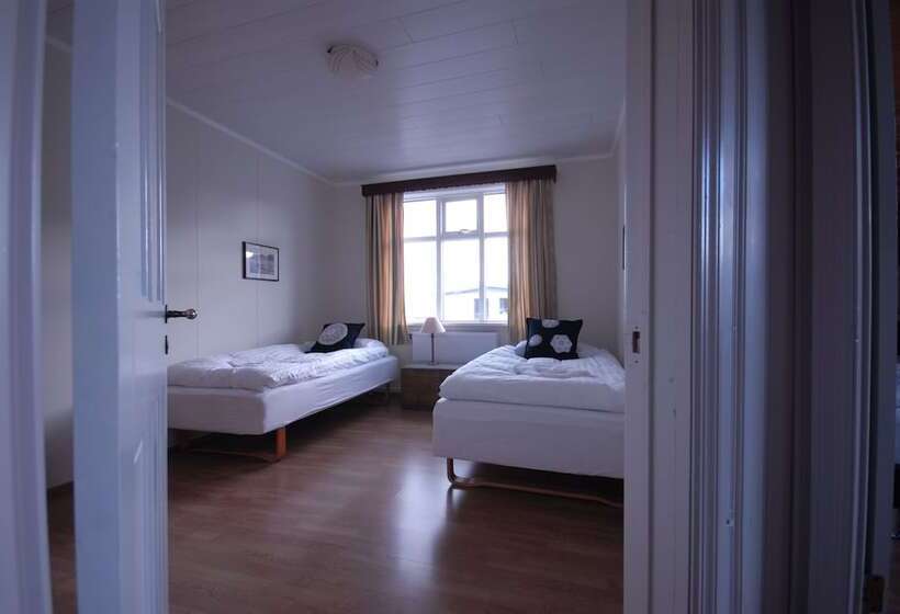 تختخواب و صبحانه Litlabýli Guesthouse