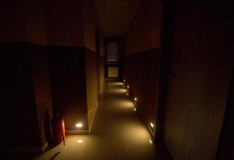 Bed and Breakfast M7 Galéria Panzió