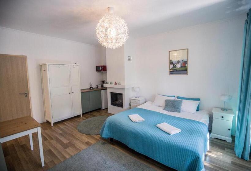 민박 Manor House Inn Csopak