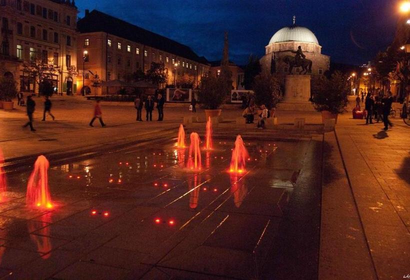 צימר Napraforgó Wellness Ház és Panzió