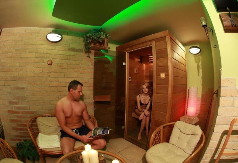 צימר Napraforgó Wellness Ház és Panzió