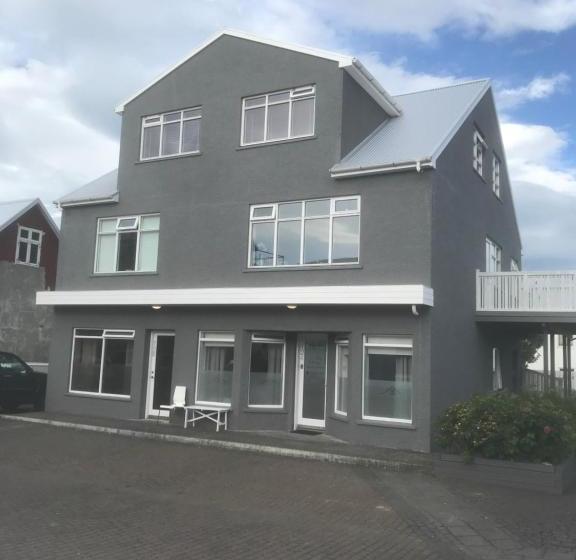 تختخواب و صبحانه Svítan Guesthouse & Apartments