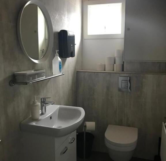 تختخواب و صبحانه Svítan Guesthouse & Apartments