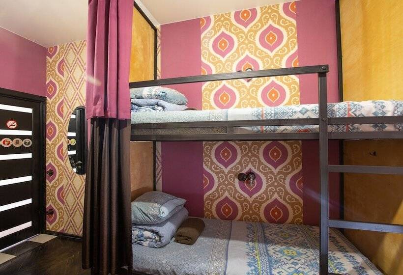 민박 Trinity Hostel