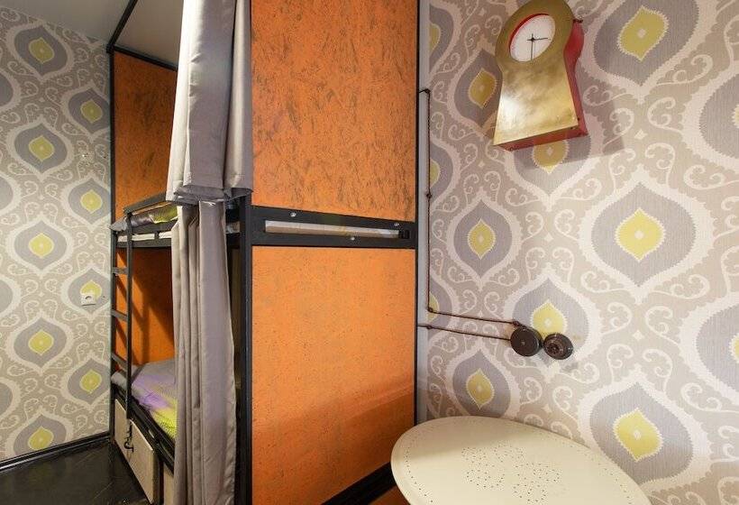 민박 Trinity Hostel