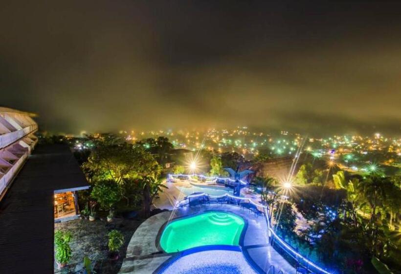 Cahal Pech Village Resort