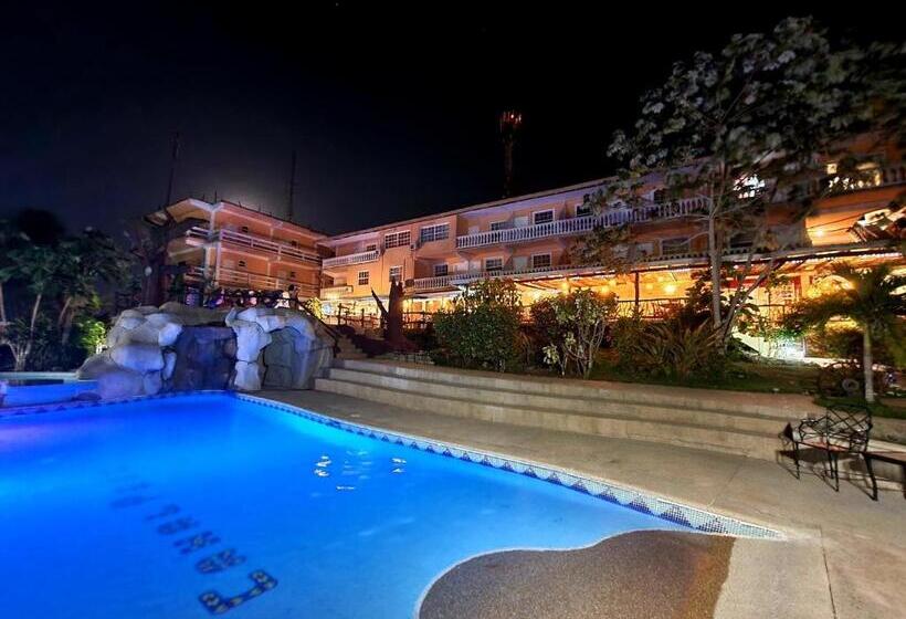 Cahal Pech Village Resort