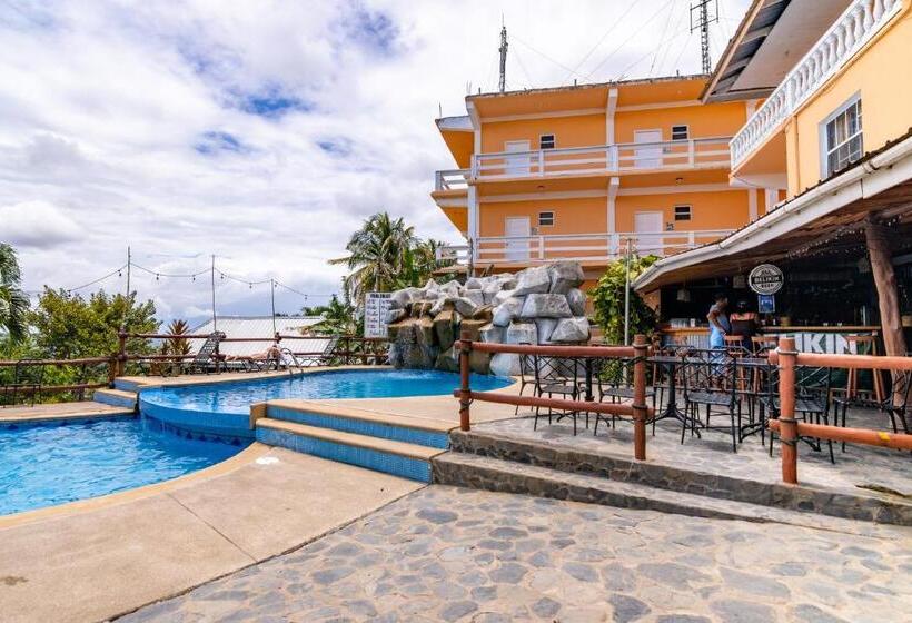 Cahal Pech Village Resort