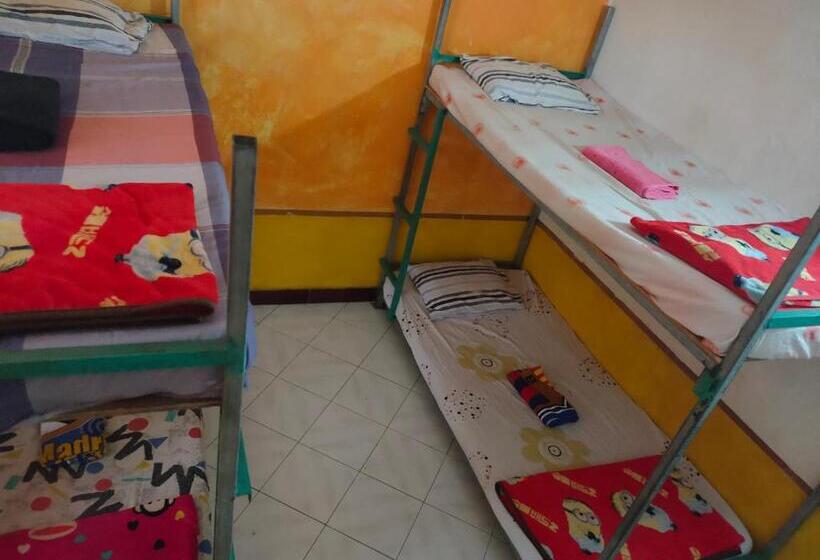 Casa Minha Backpackers Hostel