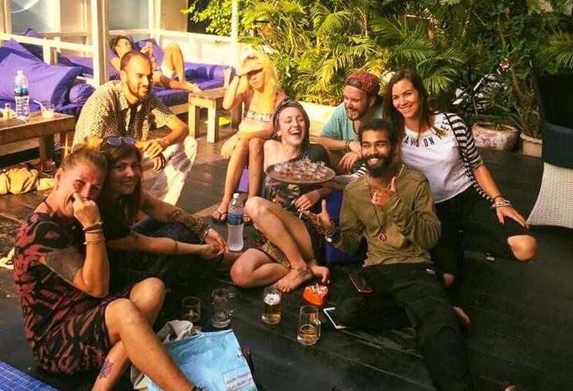 Eighty8 Backpackers  Hostel