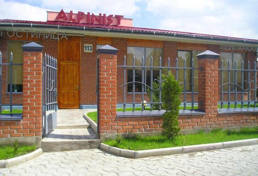 Отель Alpinist