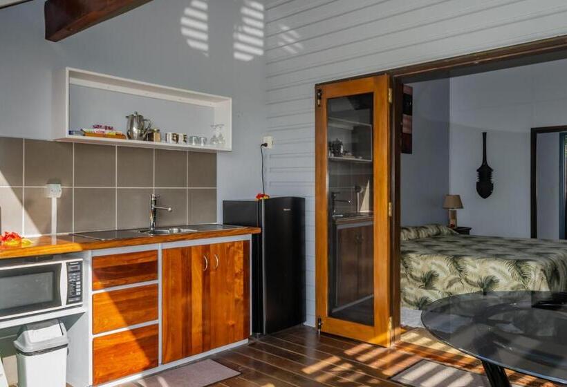 هتل Aroha Taveuni