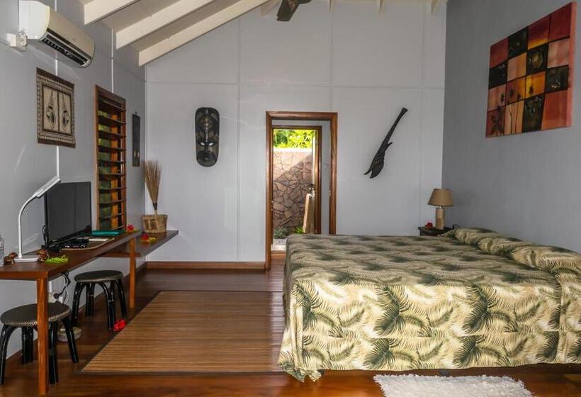 هتل Aroha Taveuni