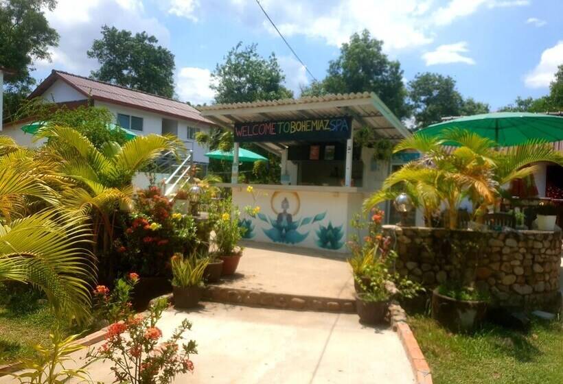 فندق Bohemiaz Resort And Spa Kampot