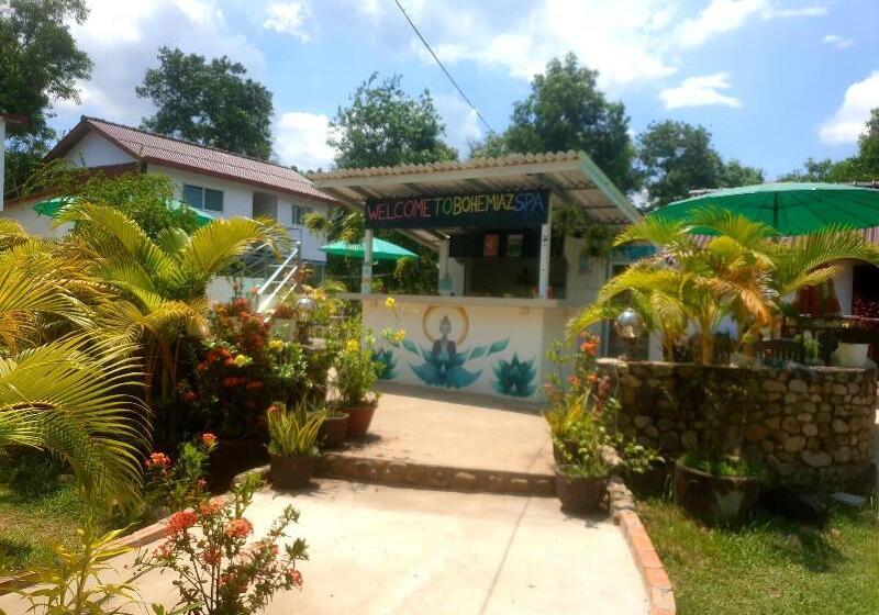 فندق Bohemiaz Resort And Spa Kampot