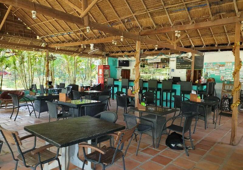 فندق Bohemiaz Resort And Spa Kampot