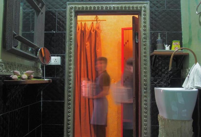 Hotel Bricabrac