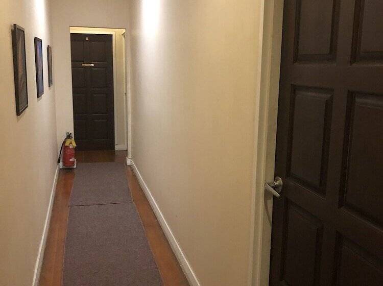 Отель Five Princes