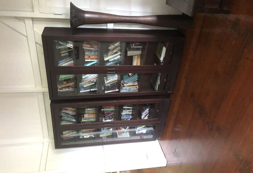 Отель Five Princes