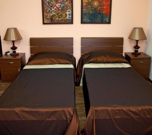 호텔 Hin Yerevantsi