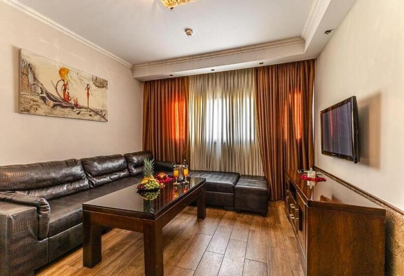 בית מלון כפרי House