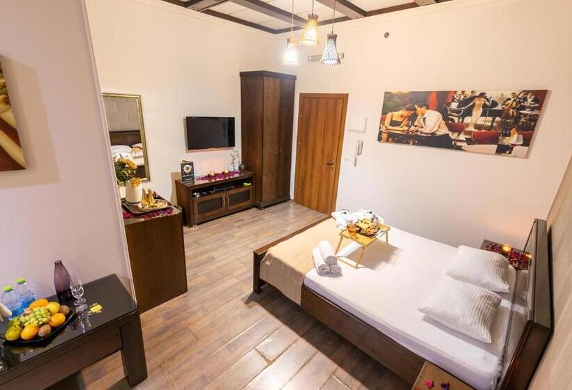 בית מלון כפרי House