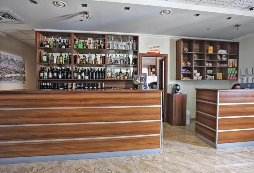 בית מלון כפרי House