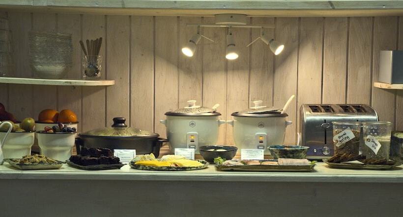 هتل Hraunsnef Country