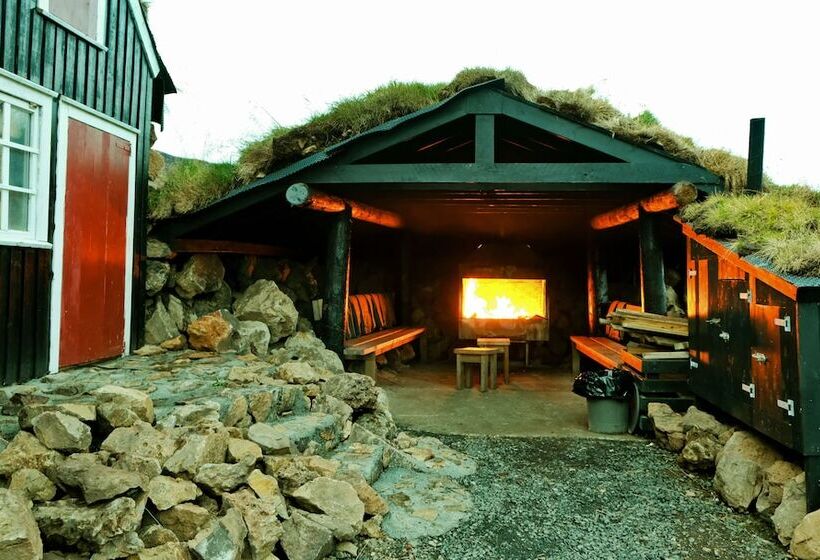 هتل Hraunsnef Country