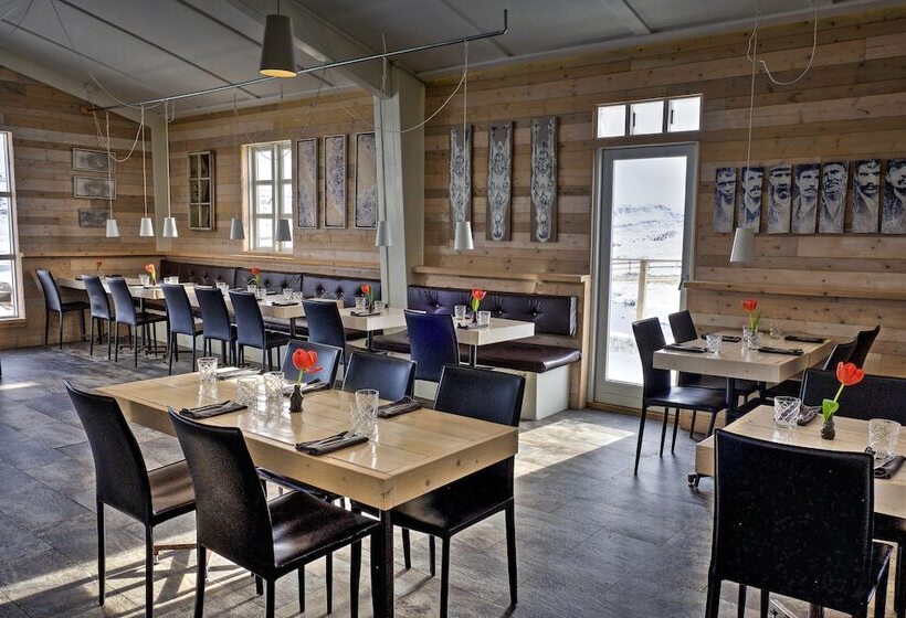 هتل Hraunsnef Country