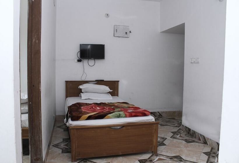 هتل Hyperion Sea World