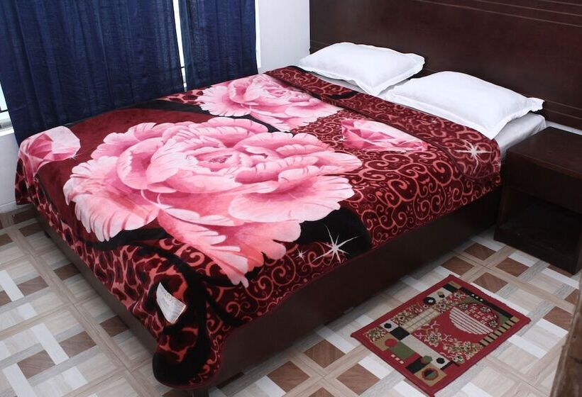 هتل Hyperion Sea World