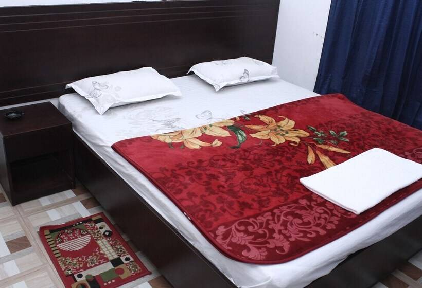 هتل Hyperion Sea World