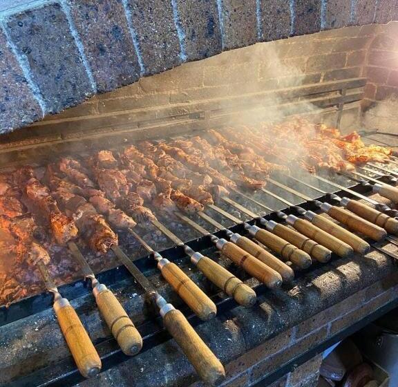 호텔 Kefilyan Family