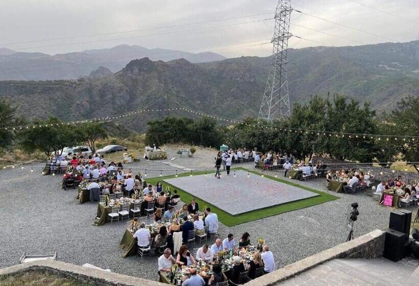 호텔 Kefilyan Family