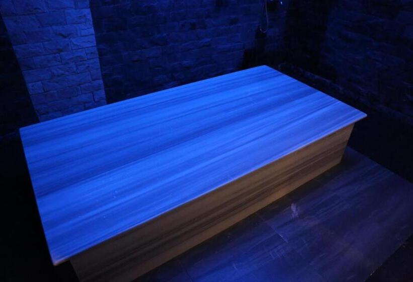 هتل Luxe Lankaran