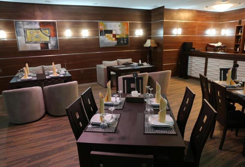 هتل Luxe Lankaran