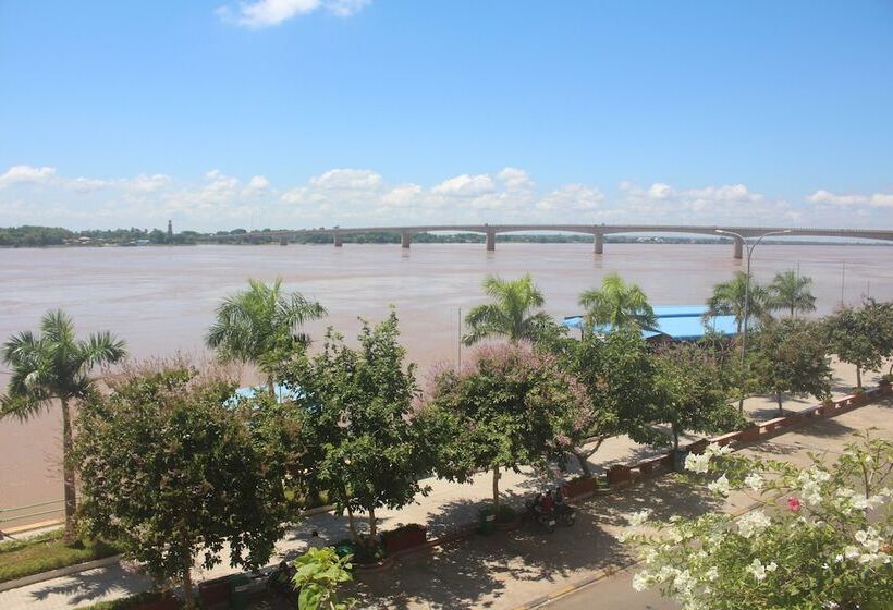 בית מלון כפרי Monorom 2 Vip