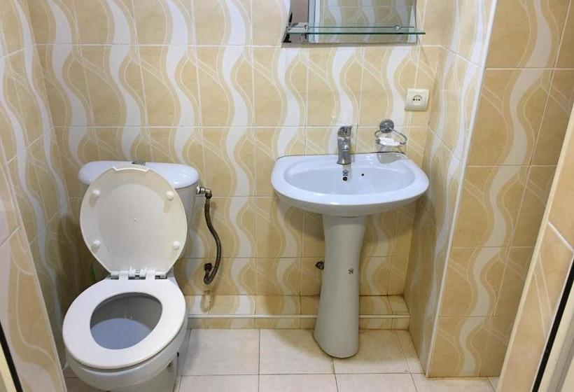 هتل Nairi Rest House