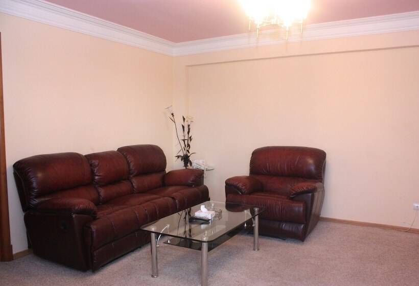 호텔 Nor Dzoraberd