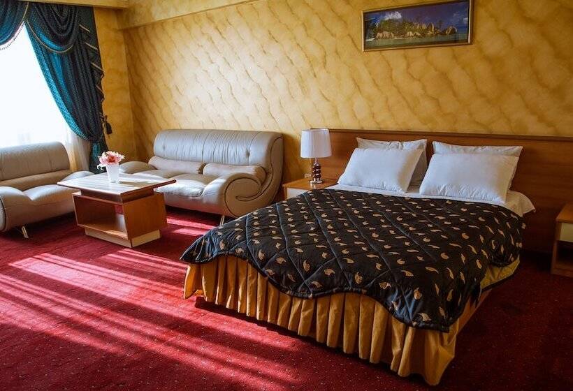 호텔 Nor Dzoraberd