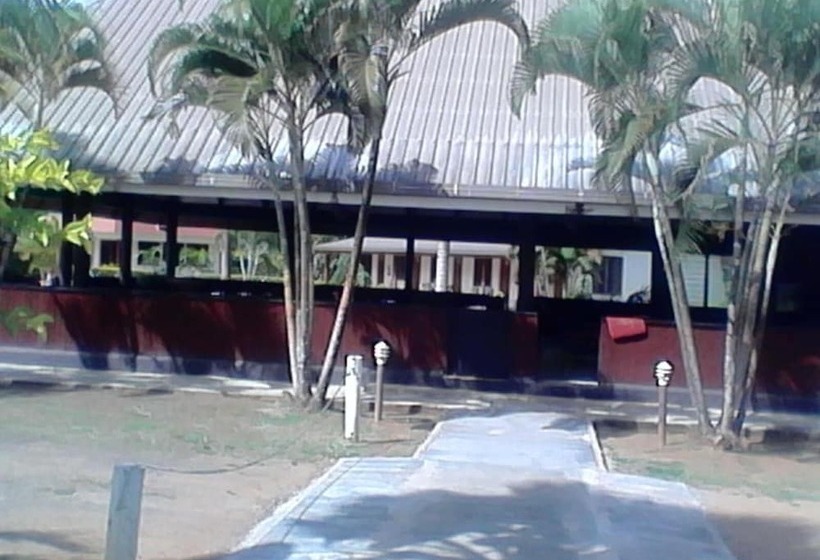 בית מלון כפרי The Friendly North Inn