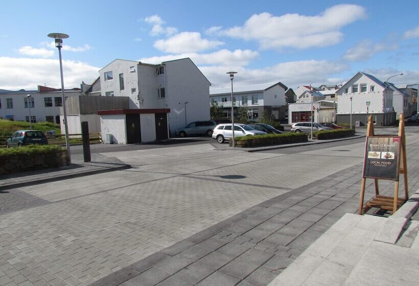 هتل Vestmannaeyjar