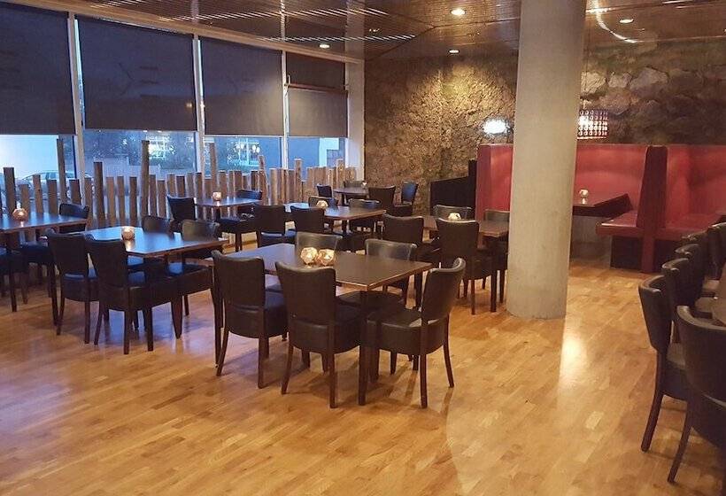 هتل Vestmannaeyjar